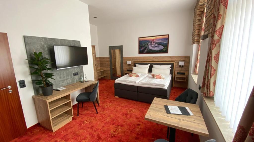 Hotel Friedchen Mit Eigener Fleischerei Artern Екстер'єр фото
