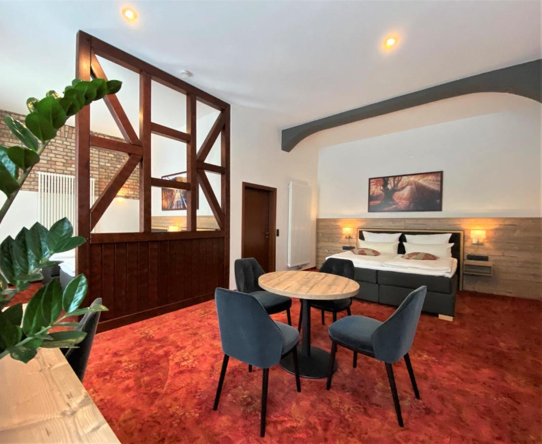 Hotel Friedchen Mit Eigener Fleischerei Artern Екстер'єр фото