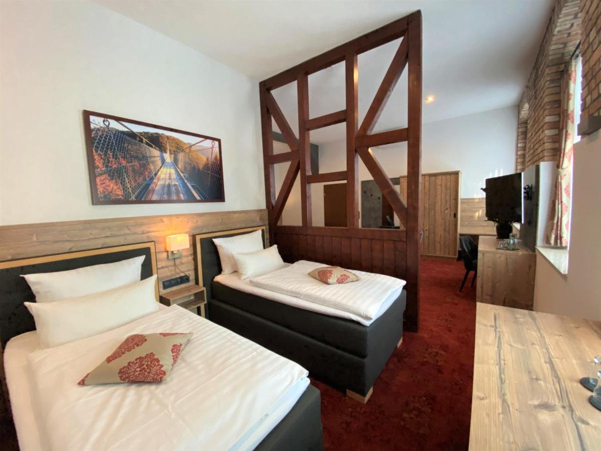 Hotel Friedchen Mit Eigener Fleischerei Artern Екстер'єр фото