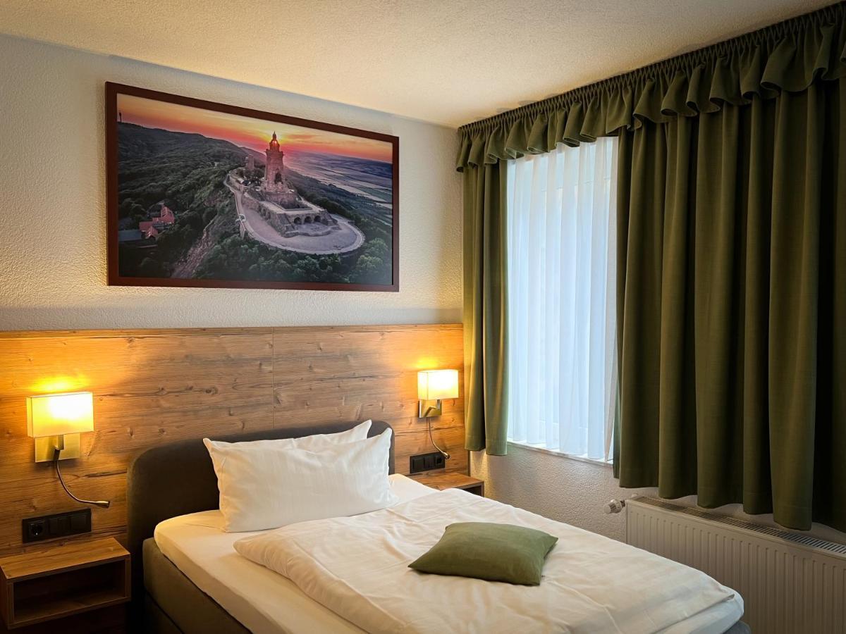 Hotel Friedchen Mit Eigener Fleischerei Artern Екстер'єр фото