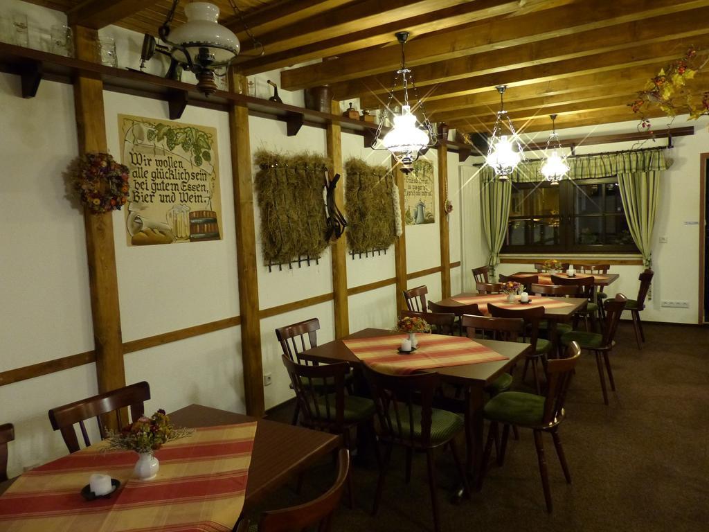 Hotel Friedchen Mit Eigener Fleischerei Artern Екстер'єр фото