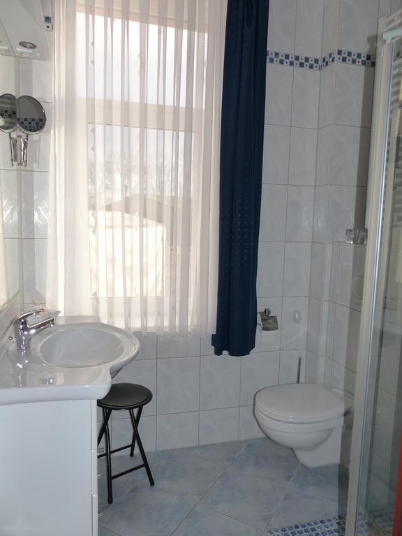 Hotel Friedchen Mit Eigener Fleischerei Artern Екстер'єр фото