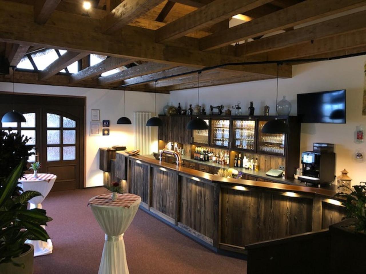 Hotel Friedchen Mit Eigener Fleischerei Artern Екстер'єр фото